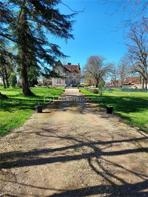 demeure à la vente -   18000  BOURGES, surface 400 m2 vente demeure - UBI463853363